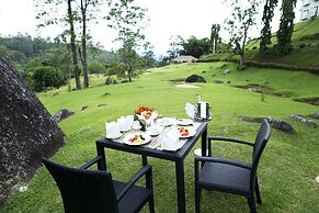 Hunas Falls Hotel