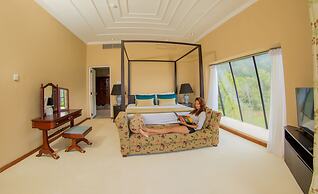 Hunas Falls Hotel