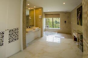 Hunas Falls Hotel