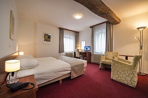 Hotel - Restaurant In den Hoof