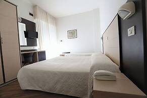 Daniel's Hotel