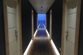 Daniel's Hotel