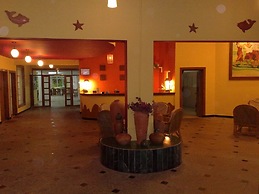 Indismart Woodbourne Resort