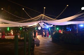 Indismart Woodbourne Resort