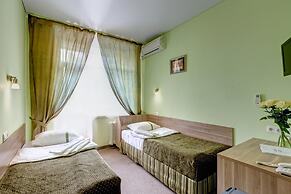 Tan Hotel