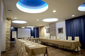 Tan Hotel