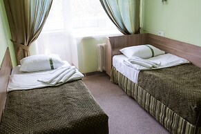 Tan Hotel