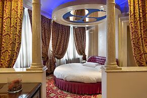 Dream Hotel