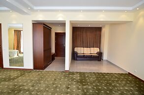 Platinum Hotel