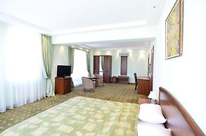 Platinum Hotel