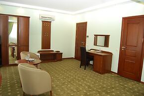 Platinum Hotel