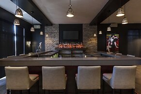 Imperia Hotel & Suites Terrebonne