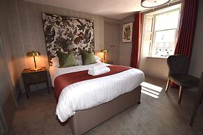The Elphinstone Hotel
