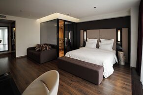11 Mirrors Design Hotel