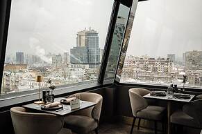 11 Mirrors Design Hotel