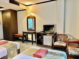 Green House Hotel
