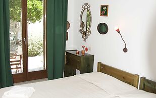 Mirto Apartments