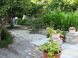 Mirto Apartments