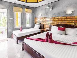 Lanta New Beach Bungalows