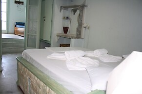Studios Naxos