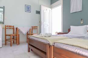 Studios Naxos