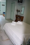 Studios Naxos