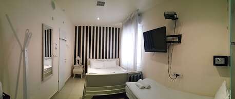 Central Hotel