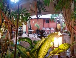 Central Hotel
