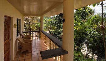 Easy Diving and Beach Resort