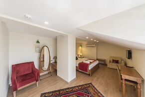 Lalinn Hotel