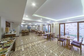 Lalinn Hotel