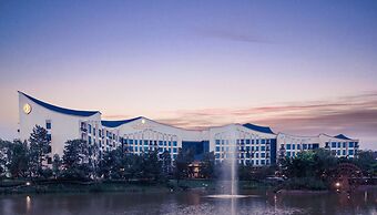 InterContinental Heilong Lake by IHG