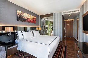 Montraj Continent Sukhumvit Bangkok