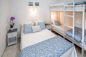 Roxani Hotel