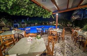 Roxani Hotel