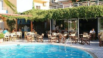 Roxani Hotel