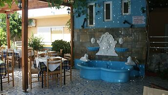 Roxani Hotel