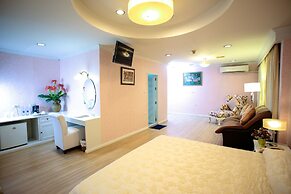 PJ Watergate Hotel