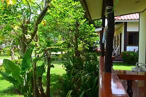 Lanta Nice Beach Resort