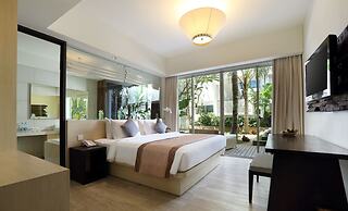 The Akmani Legian