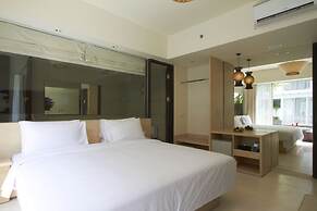 The Akmani Legian
