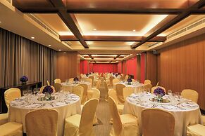 Holiday Inn & Suites Makati by IHG