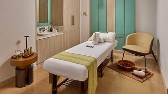 Holiday Inn & Suites Makati by IHG