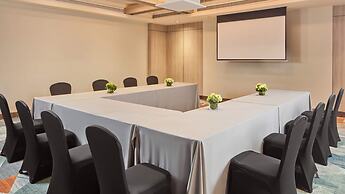 Holiday Inn & Suites Makati by IHG