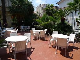 Hotel Alexander