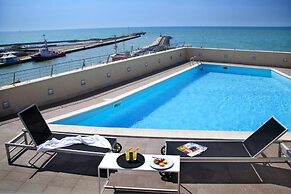 Hotel Tiber Rooftop & Wellness