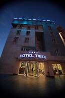 Hotel Tiber Rooftop & Wellness