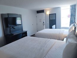 Motel 6 Brooks, AB