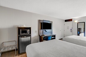 Motel 6 Brooks, AB