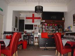 The Franklyn Hotel